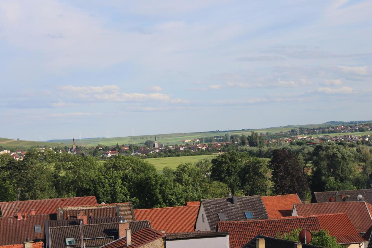 Hotel Gruener Baum Bretzenheim Exteriör bild